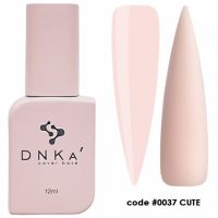 Dnka cover base 0037 fles en nagelstaal roze 1.jpg
