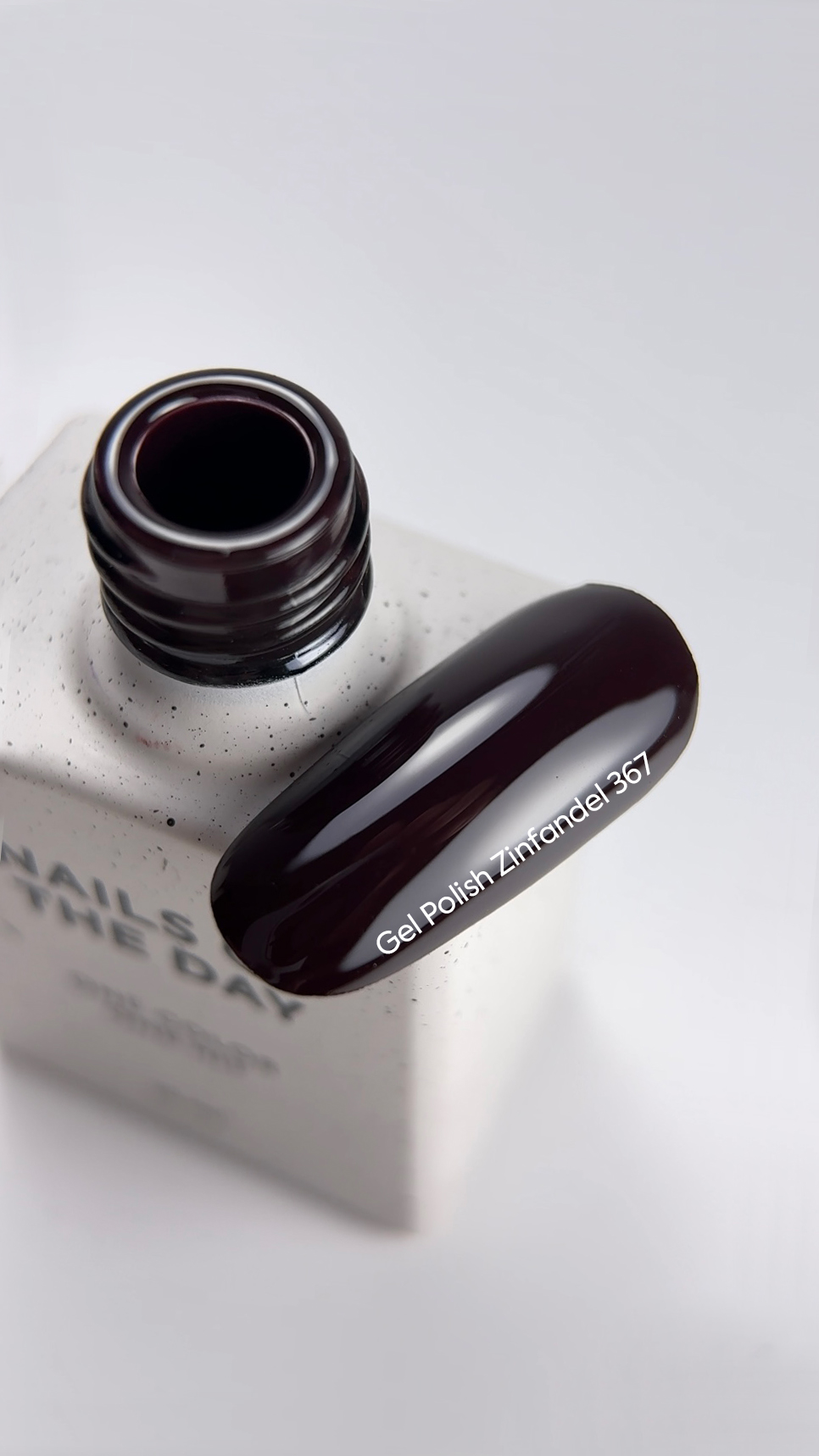 Nails of the day Gel Polish Zinfandel 367 - Afbeelding 2